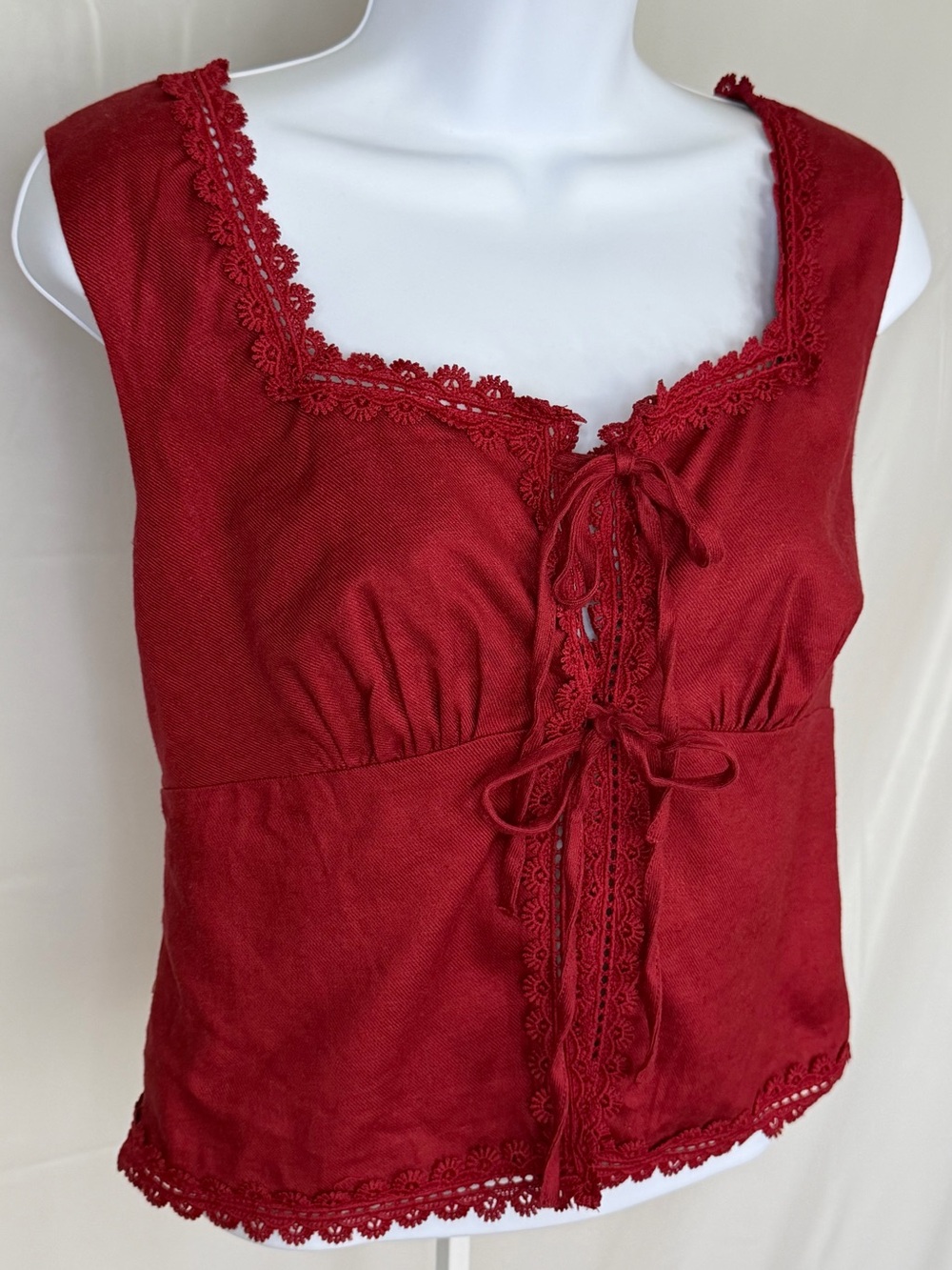 House of Harlow 1960 Red Lace Trim Tie Front Top Small Boho Cottagecore